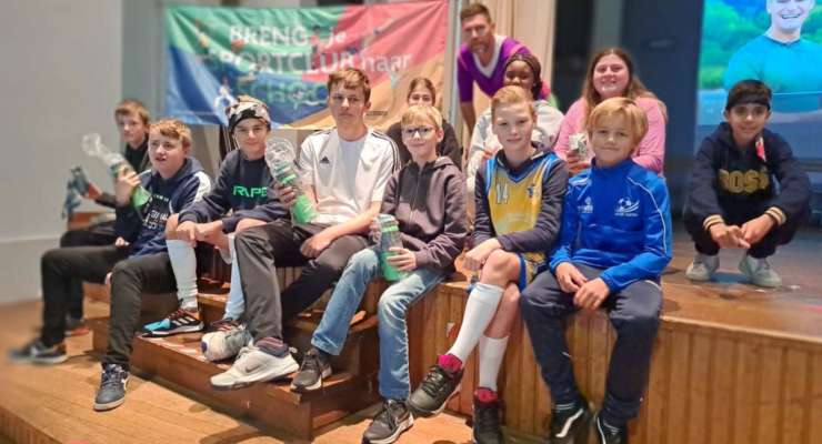 Leerlingen GO! Atheneum Klein-Brabant brengen hun sportclub naar school