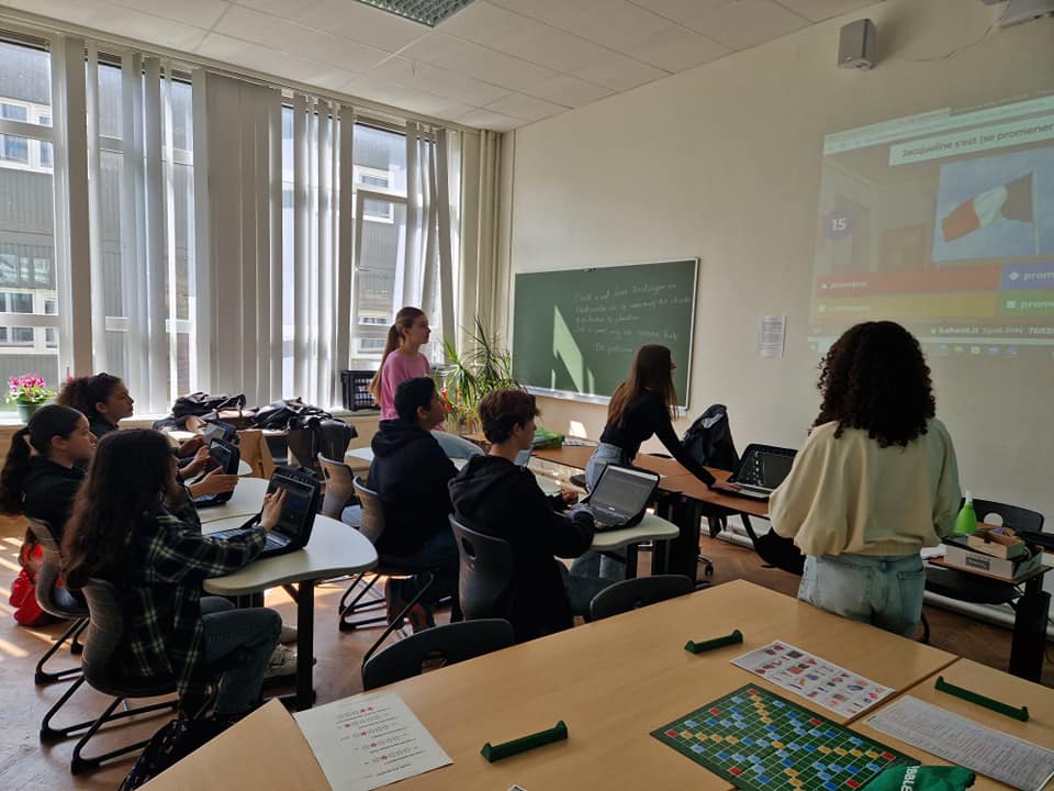 Leerlingen 6 Moderne-Talen organiseren workshops Frans voor eerstejaars
